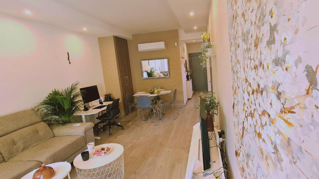 Stay Downtown Retreat ليماسول المظهر الخارجي الصورة