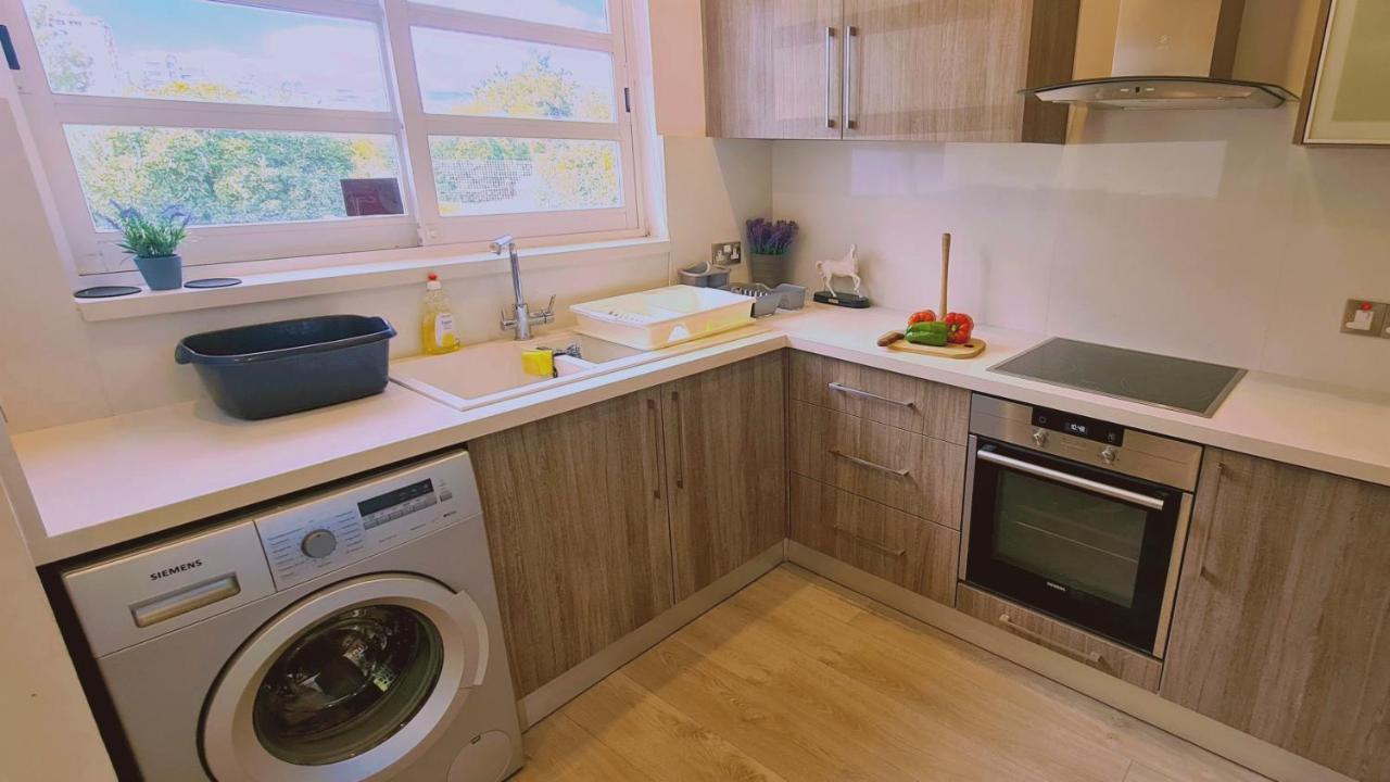 Stay Downtown Retreat ليماسول المظهر الخارجي الصورة