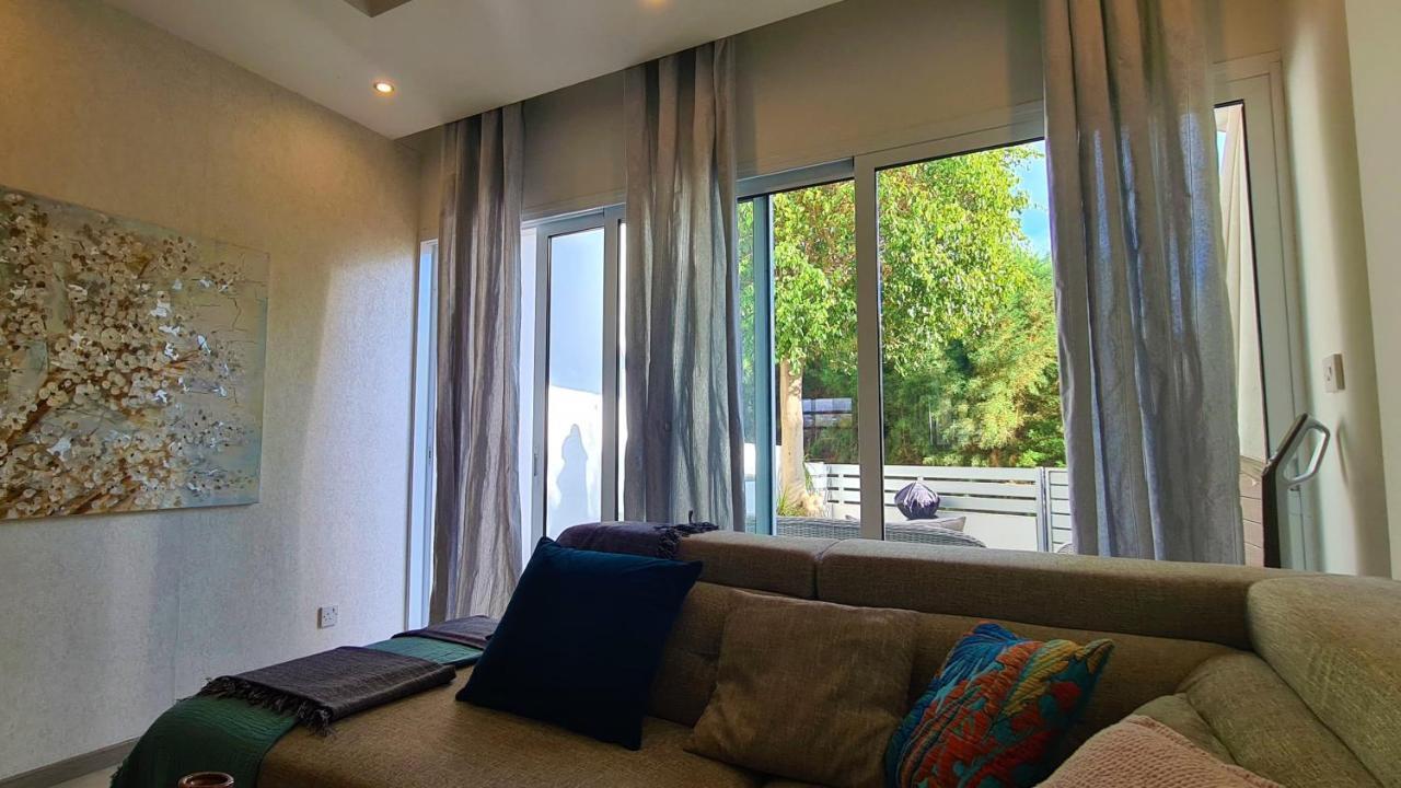 Stay Downtown Retreat ليماسول المظهر الخارجي الصورة