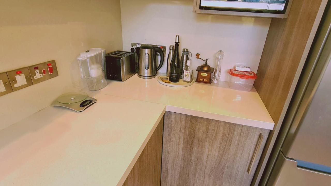 Stay Downtown Retreat ليماسول المظهر الخارجي الصورة