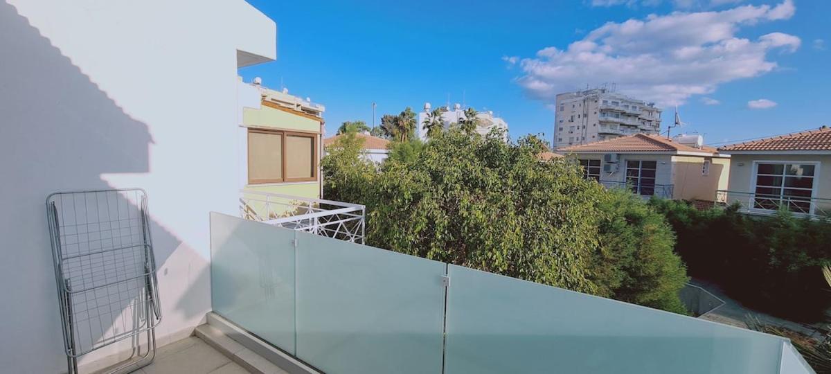 Stay Downtown Retreat ليماسول المظهر الخارجي الصورة