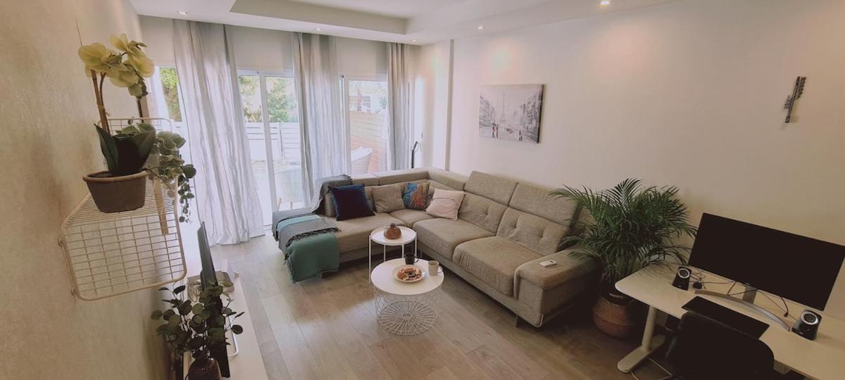 Stay Downtown Retreat ليماسول المظهر الخارجي الصورة
